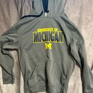 Men’s Michigan wolverines hoodie lightly used